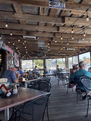 Bayou Joes Marina & Grill by null