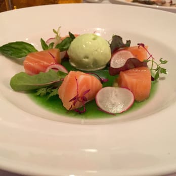 Le Séjour Café - Raw salmon dish with cucumber broth and wasabi ice cream. Very creative and refreshing. - French Near Me - Nice, 06