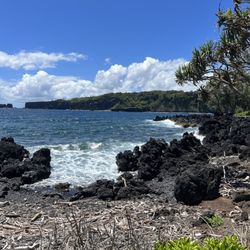 Mahalo Tours & Transportation - Beautiful coastal views