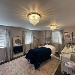 Radiant Aesthetics - Treatment room