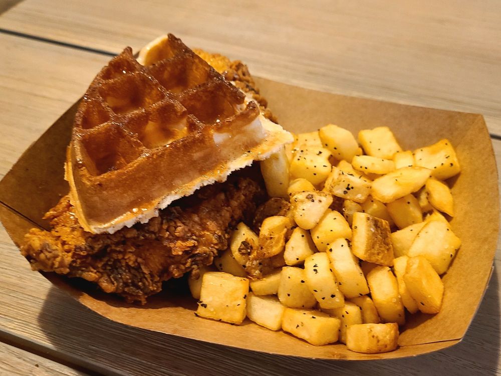 Food from Commonwealth Brewing Company