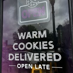 Insomnia Cookies