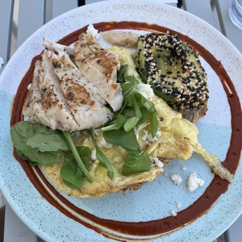 Bluestone Lane Rice Village Café - Soft Chili Scramble w/ Avocado - Coffee & Tea Near Me - Houston, Texas