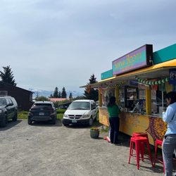 Shiva Boom Falafelz - Dining in the great outdoors
