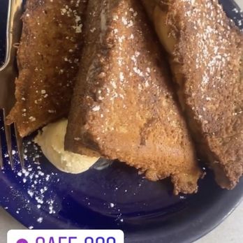 Cafe 222 - Peanut Butter and Banana Stuffed French Toast - Breakfast & Brunch Near Me - San Diego, California