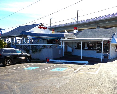 Moby's Lobster Deck by null