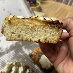 Barely any toppings - just glaze, no meat!
