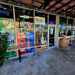 North Bay Village - Happy Harry's Liquors