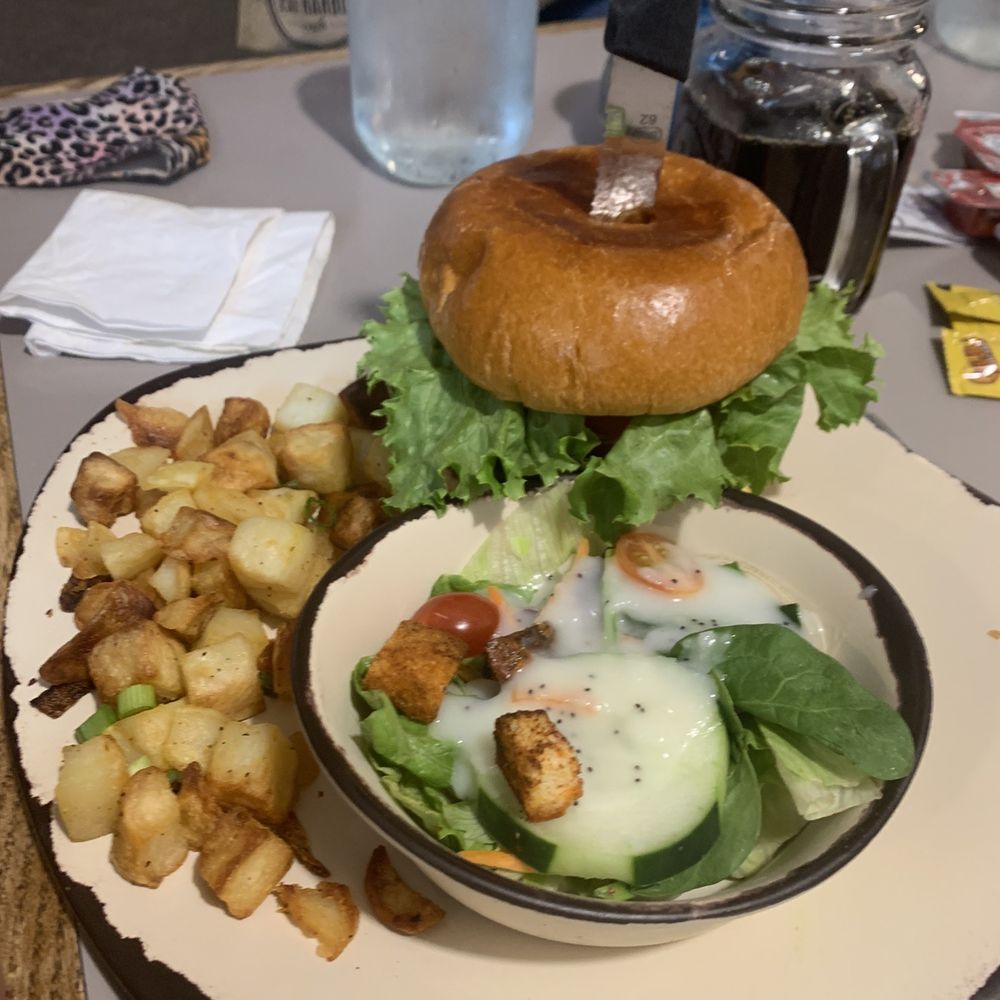 Egg Harbor Café - Cheeseburger - Breakfast & Brunch Near Me - Naperville, Illinois Egg Harbor Café - Cheeseburger - Breakfast & Brunch Near Me - Naperville, Illinois