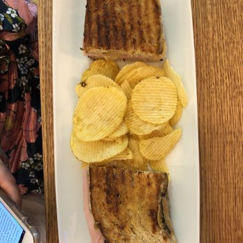 Deguste - Tosta mista - Burgers Near Me - Guimarães, 03