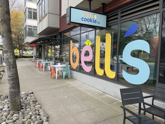 Bell's Cookie Co by null