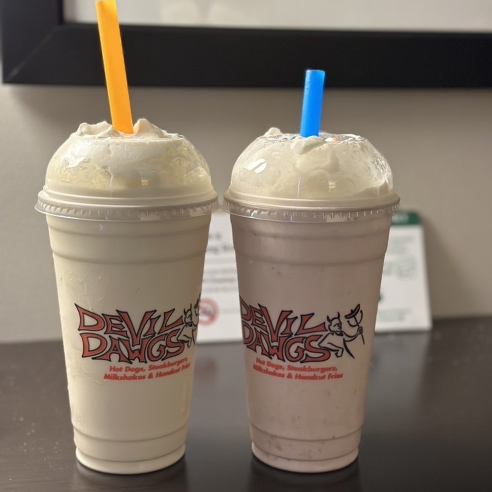 Devil Dawgs - Lakeview - Vanilla Malt and Strawberry Banana Shake - Hot Dogs Near Me - Chicago, Illinois