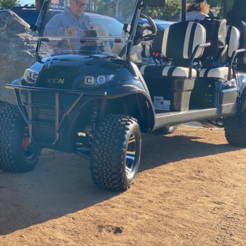 E3 Vehicles - Icon i60L at the dog park - Golf Cart Rentals Near Me - Hermosa Beach, California E3 Vehicles - Icon i60L at the dog park - Golf Cart Rentals Near Me - Hermosa Beach, California