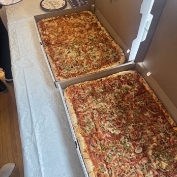 Pizza King Restaurant - Pizza Near Me - Windsor, Ontario Pizza King Restaurant - Pizza Near Me - Windsor, Ontario