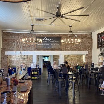 Noisy Water Winery - Wine Tasting Room Near Me - Albuquerque, New Mexico