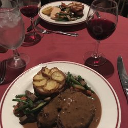 La Cabriole - Filet mignon, potatoes, veggies