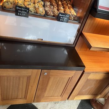 Royal Hawaiian Bakery - Muffins - Bakeries Near Me - Honolulu, Hawaii