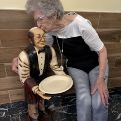 Lulu's Kosher Grill & Catering - It's good to be next door with friends. Meridian at Boca Raton
