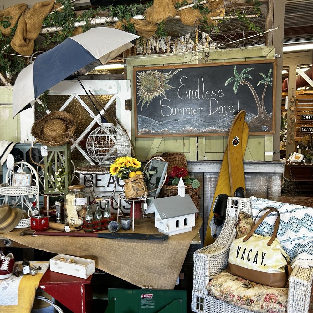 Fourth Street Antiques - Antiques Near Me - Temecula, California Fourth Street Antiques - Antiques Near Me - Temecula, California