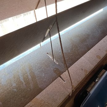 Texas Roadhouse - Dusty blinds at table - Steakhouses Near Me - Meridian, Idaho