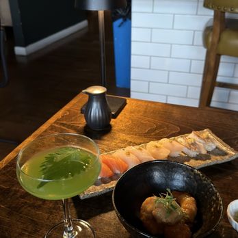 Leona's - Sushi Bars Near Me - Studio City, California
