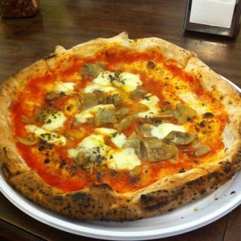 Pizzeria O' Vesuvio Firenze - Truffle pizza! - Pizza Near Me - Florence, FI
