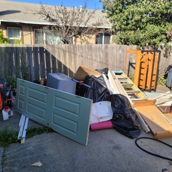 Robert's Hauling and Junk Removal - Junk Removal & Hauling Near Me Robert's Hauling and Junk Removal - Junk Removal & Hauling Near Me