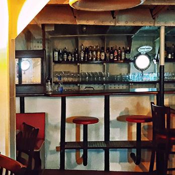 Das Feuerschiff - Bar (10/2023) - German Near Me - Hamburg, HH