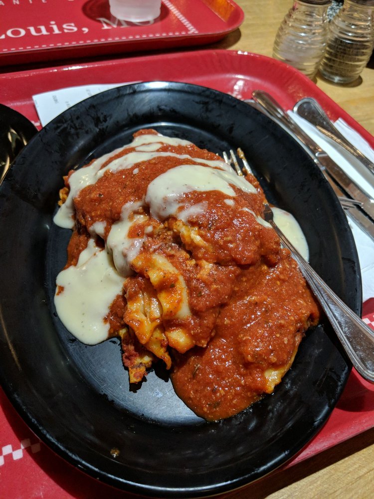 Order Lasagna food online from Grassi's Ristorante & Deli store, Saint Louis on bringmethat.com