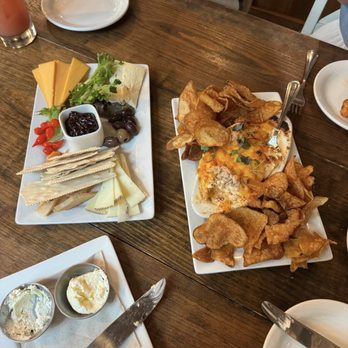 WALLACE’S AT THE GREENHOUSE - Updated August 2024 - 234 Photos & 161 ...