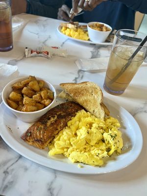 The Dining Experience by null