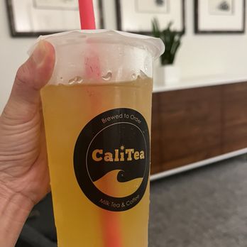 CaliTea - San Diego - Peach kumquat tea with aloe Vera - Bubble Tea Near Me - San Diego, California CaliTea - San Diego - Peach kumquat tea with aloe Vera - Bubble Tea Near Me - San Diego, California