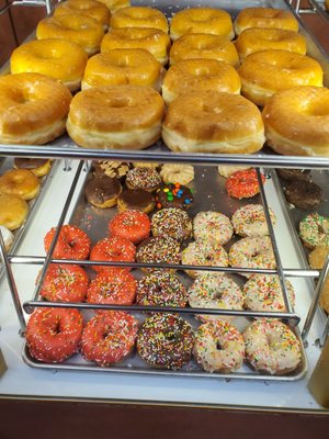 HEAVENLY DONUTS - Updated November 2024 - 49 Photos & 102 Reviews