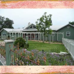 Roddy Tree Ranch - Green Gables 12 Person Cottage