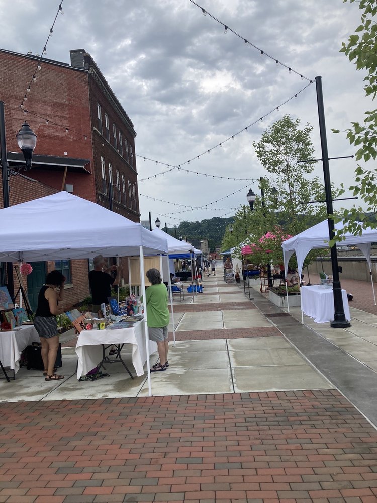 COE MEMORIAL PARK Updated June 2024 25 Photos 101 Litchfield St