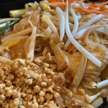White Elephant - Pad Thai (chicken) - Thai Near Me - Anaheim, California White Elephant - Pad Thai (chicken) - Thai Near Me - Anaheim, California