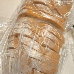 Steveston Bakery - We scored the last sourdough of the day :D