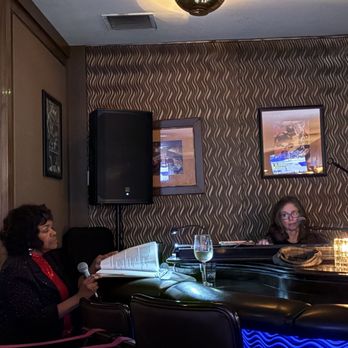 Dal Rae Restaurant - Steakhouses Near Me - Pico Rivera, California