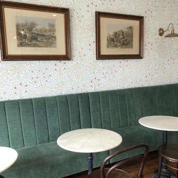 Edenic Smoothies - Inside seating - Juice Bars & Smoothies Near Me - Ventura, California