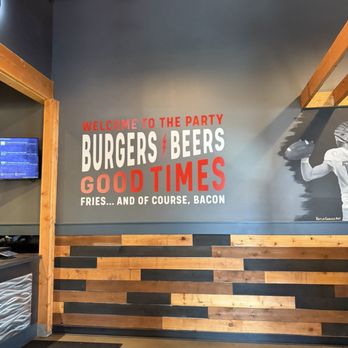 Killer Burger Oakway - Burgers Near Me - Eugene, Oregon Killer Burger Oakway - Burgers Near Me - Eugene, Oregon