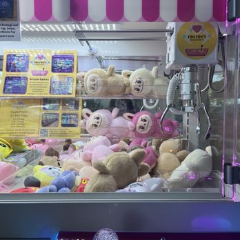 Gotcha Tea - Claw machine - Bubble Tea Near Me - San Diego, California