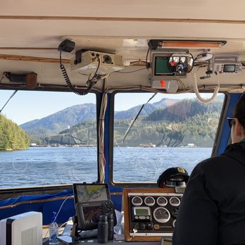Lighthouse  Excursion - Boat Tours Near Me