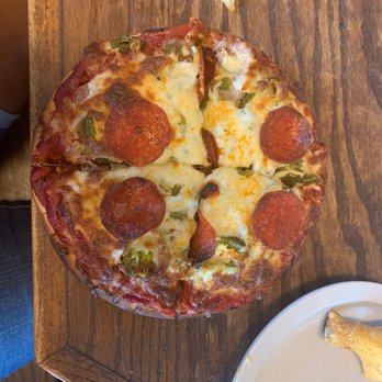 Southaven Pizza - My pizza. Come on now. Not even a plate you get a card board pallet. - Pizza Near Me - Southaven, Mississippi Southaven Pizza - My pizza. Come on now. Not even a plate you get a card board pallet. - Pizza Near Me - Southaven, Mississippi