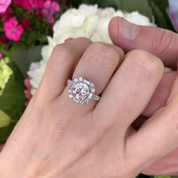 Victoria's Collections - Jewelry Near Me - Los Angeles, California