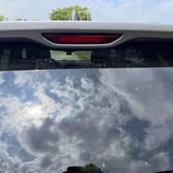 Lenny's Gas N Wash Sauk Trail - Soap stains