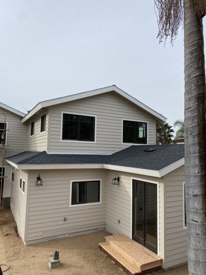 Lalira Hernandez Logo