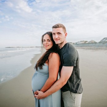 Hayley Bryant Photography - Hampton beach maternity session - Session Photography Near Me Hayley Bryant Photography - Hampton beach maternity session - Session Photography Near Me