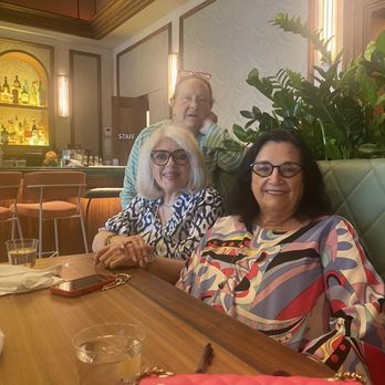 Sra Martinez - Ebe Allegretti ,Lourdes Gonzalez &Myrna Tobin wishing much success to Michelle & David! - Spanish Near Me - Coral Gables, Florida Sra Martinez - Ebe Allegretti ,Lourdes Gonzalez &Myrna Tobin wishing much success to Michelle & David! - Spanish Near Me - Coral Gables, Florida