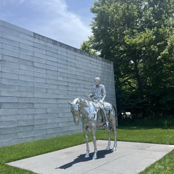 Glenstone - Art Museums Near Me - Potomac, Maryland