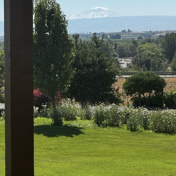 Treveri Cellars - View outside area - Wine Tasting Room Near Me - Wapato, Washington Treveri Cellars - View outside area - Wine Tasting Room Near Me - Wapato, Washington